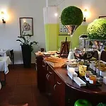 Tribe Centre Gare 4*
