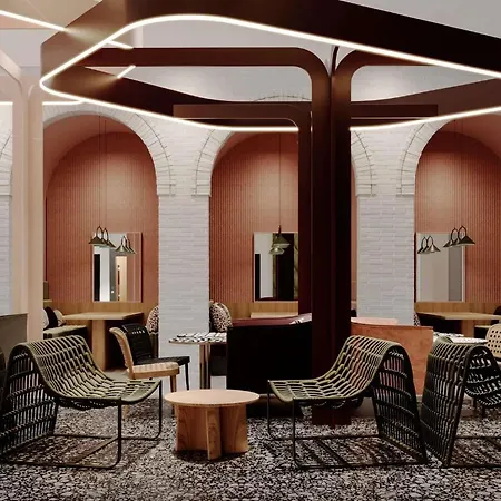 Tribe Centre Gare 4*