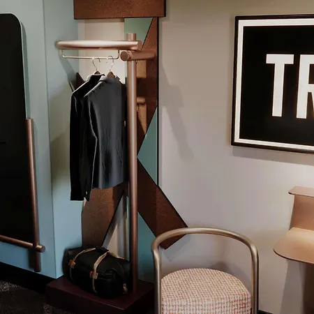 Hotel Tribe Centre Gare 4*