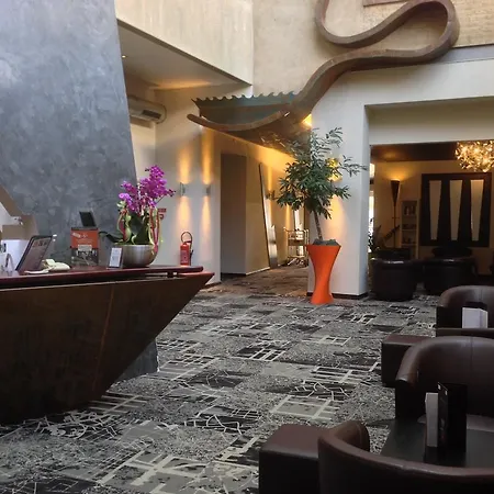 Hotel Tribe Centre Gare 4*