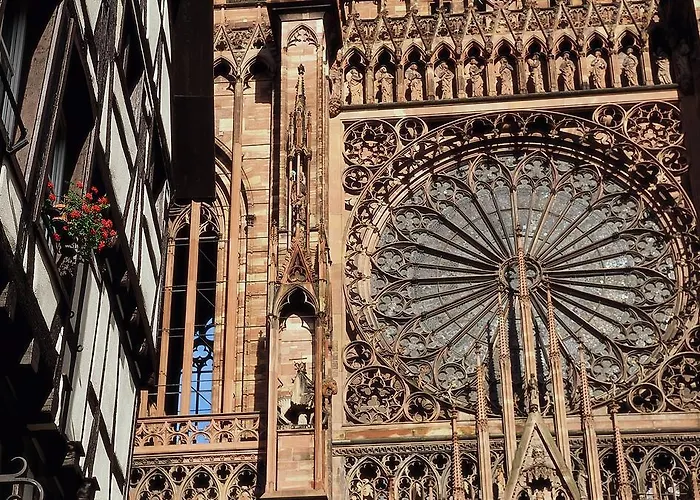 Mercure Centre Gare Hotel 4*