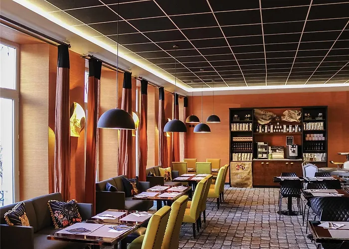 Mercure Centre Gare Hotel 4*