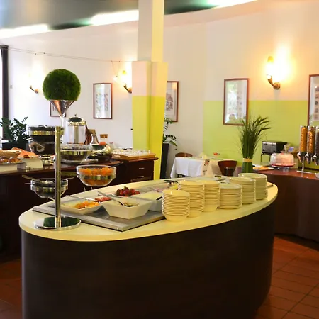 Hotell Mercure Centre Gare 4*