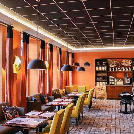 Tribe Centre Gare Hotel